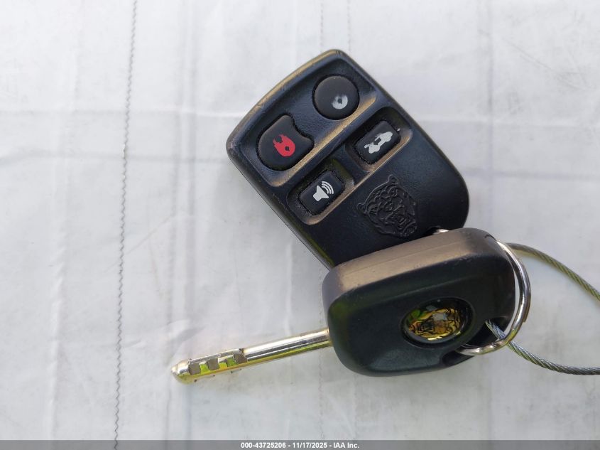 2000 Jaguar S-Type 3.0L V6 VIN: SAJDA01C1YFL16542 Lot: 43725206