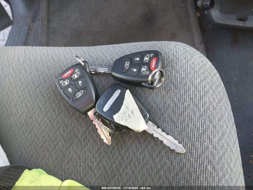 2004 Chrysler Town & Country Touring VIN: 2C4GP54L94R508040 Lot: 43725225