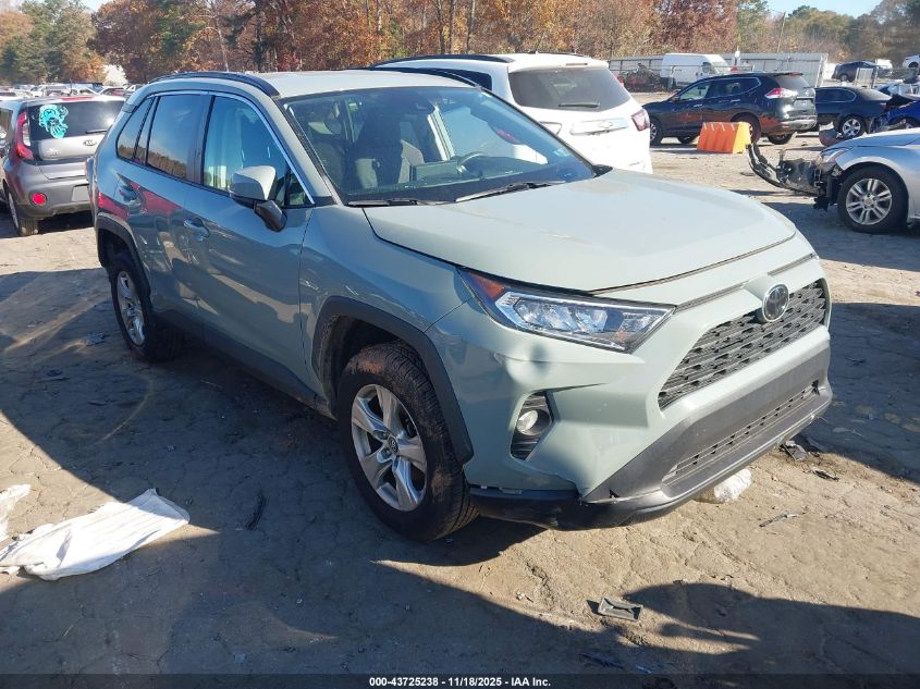 TOYOTA RAV4 XLE