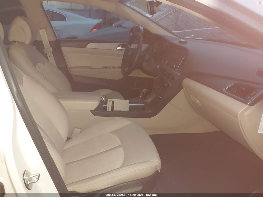 KMHE24L1XGA013348 2016 HYUNDAI SONATA photo no. 5