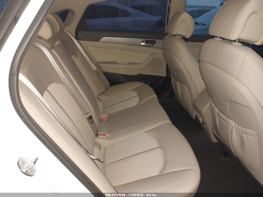 KMHE24L1XGA013348 2016 HYUNDAI SONATA photo no. 8