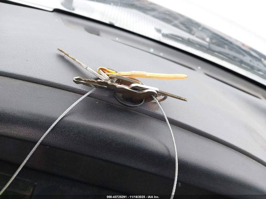 1997 Ford F-350 Xl VIN: 1FTJW36G9VEC05352 Lot: 43725291