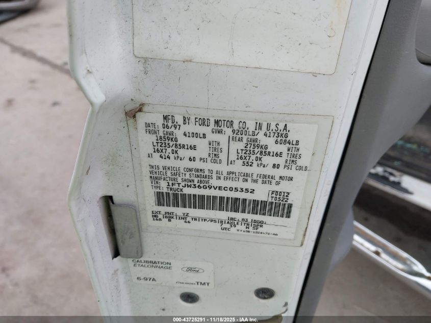 1997 Ford F-350 Xl VIN: 1FTJW36G9VEC05352 Lot: 43725291