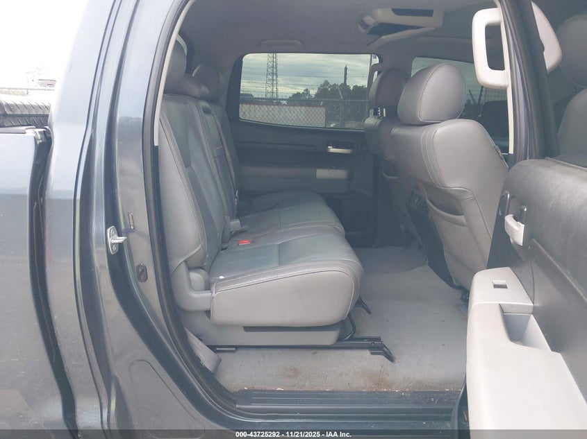 2007 Toyota Tundra Limited 5.7L V8 VIN: 5TBEV58157S469277 Lot: 43725292