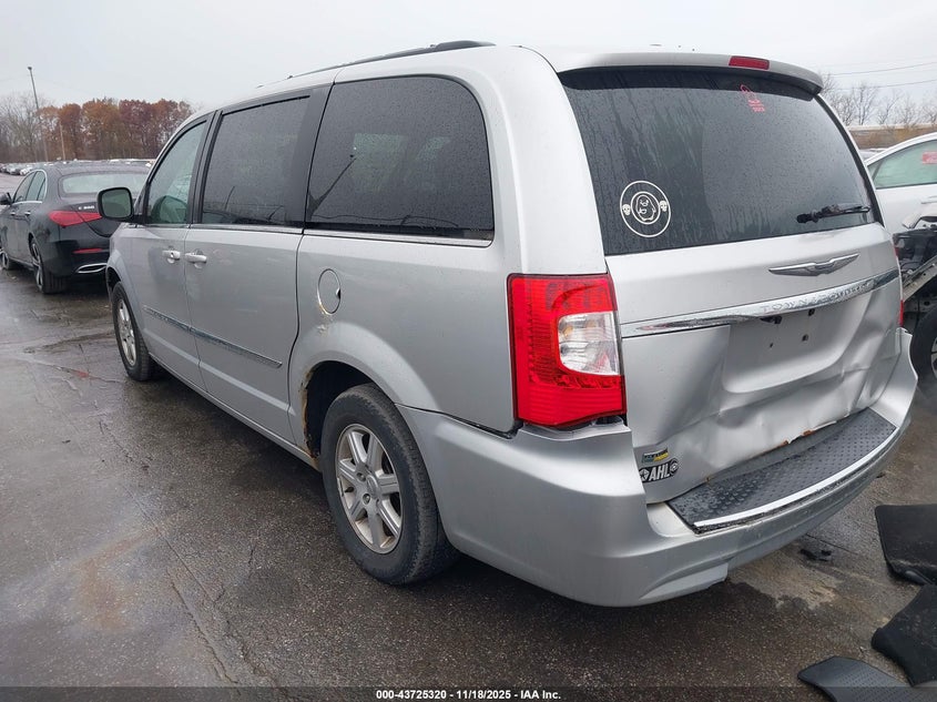 2A4RR5DG6BR667448 2011 CHRYSLER TOWN & COUNTRY photo no. 3