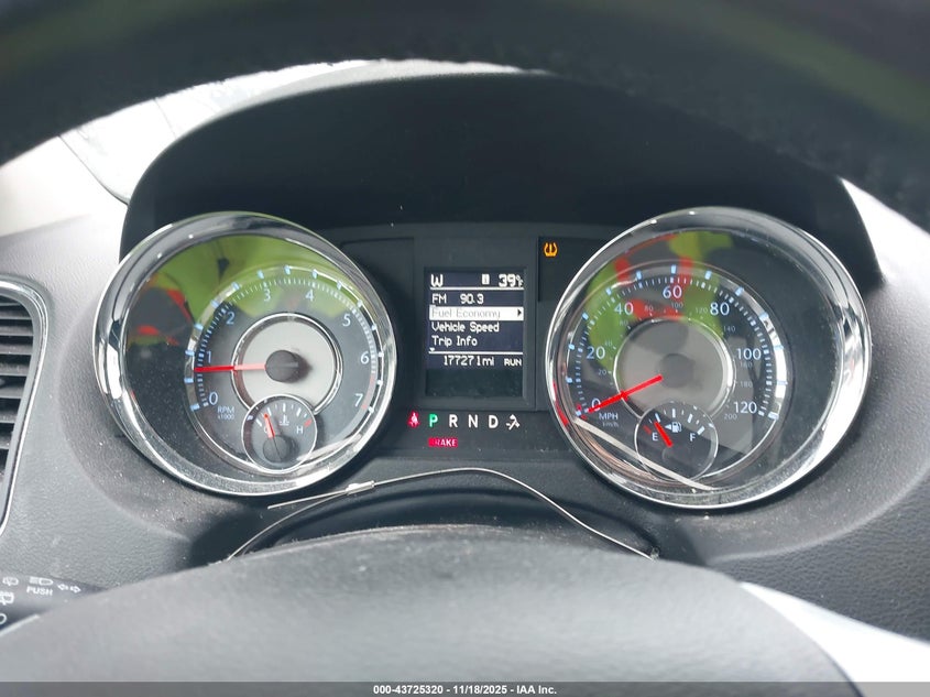 2A4RR5DG6BR667448 2011 CHRYSLER TOWN & COUNTRY photo no. 7