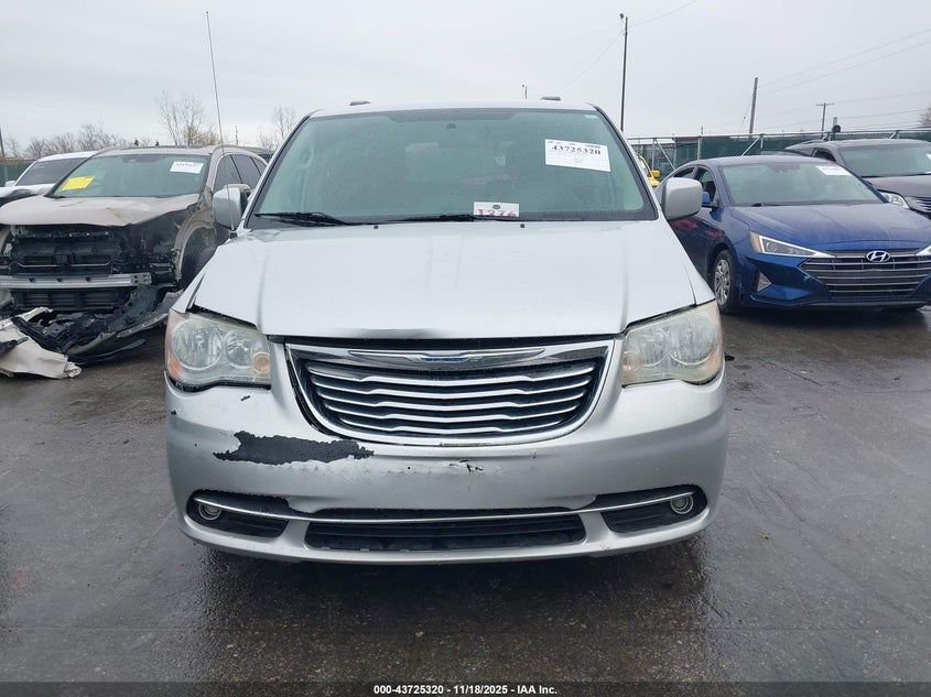 2A4RR5DG6BR667448 2011 CHRYSLER TOWN & COUNTRY photo no. 12