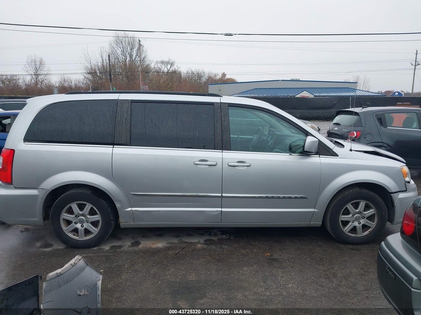 2A4RR5DG6BR667448 2011 CHRYSLER TOWN & COUNTRY photo no. 13