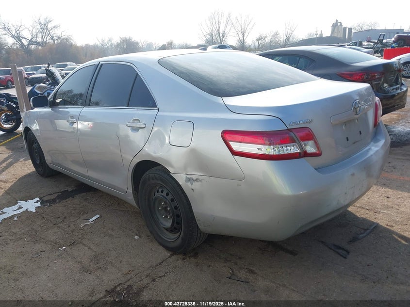4T1BF3EKXAU091223 2010 TOYOTA CAMRY photo no. 3