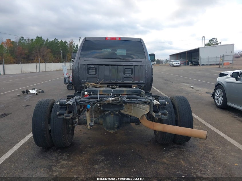 2018 Ram 3500 Tradesman 4X4 8' Box VIN: 3C63RRGL5JG413253 Lot: 43725361