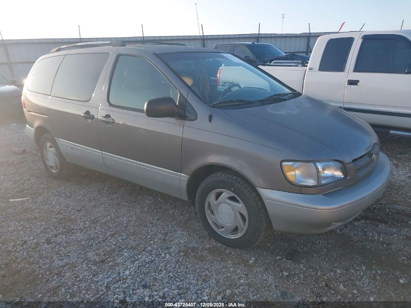 1999 Toyota Sienna Xle