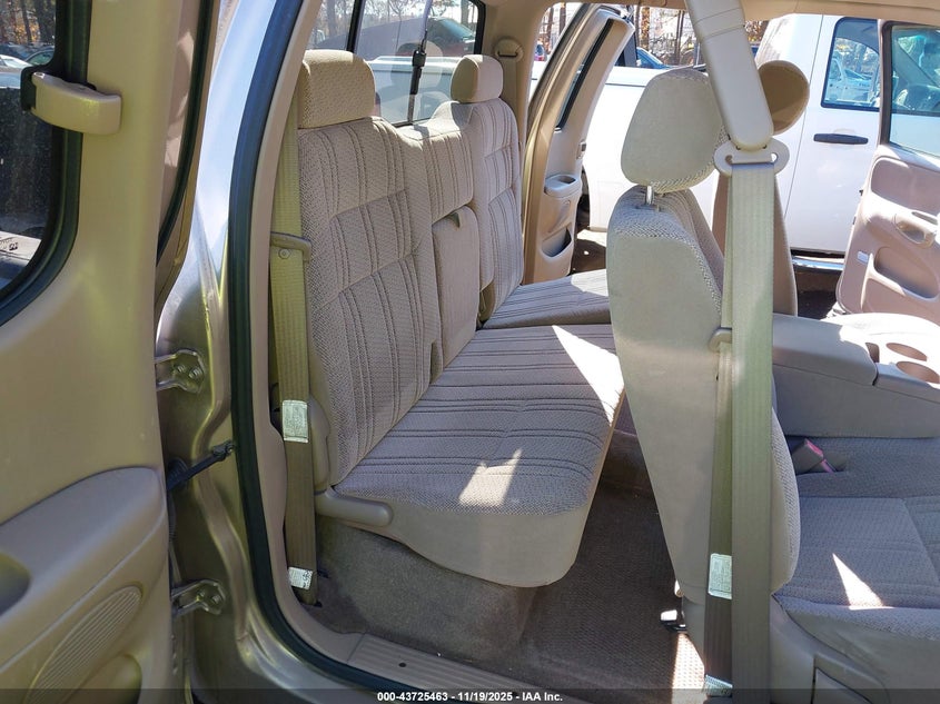 2002 Toyota Tundra Sr5 V8 VIN: 5TBRT34122S228996 Lot: 43725463