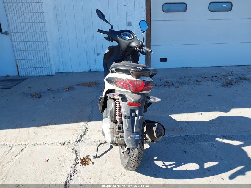 2024 Piaggio Liberty 150/150 S VIN: ZAPM898GXR7004995 Lot: 43725476