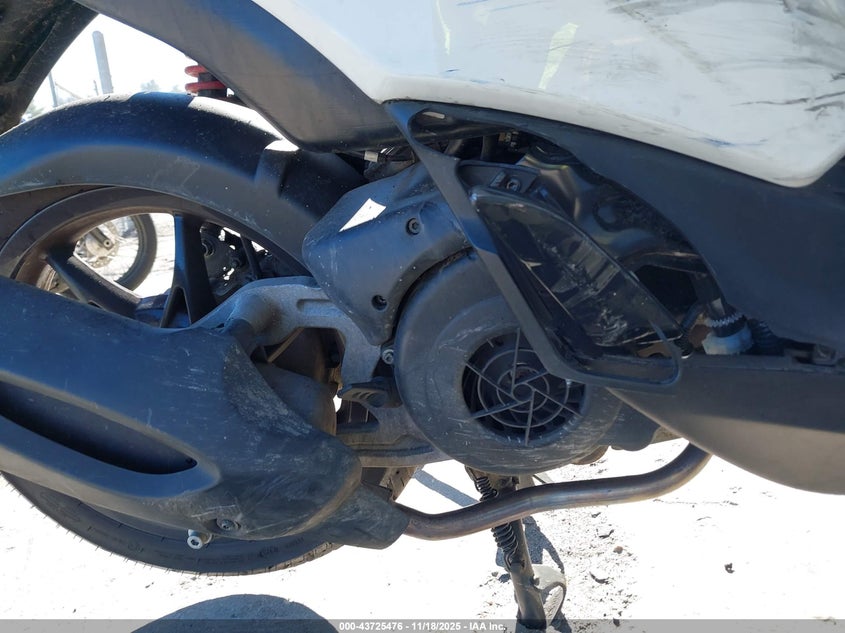 2024 Piaggio Liberty 150/150 S VIN: ZAPM898GXR7004995 Lot: 43725476