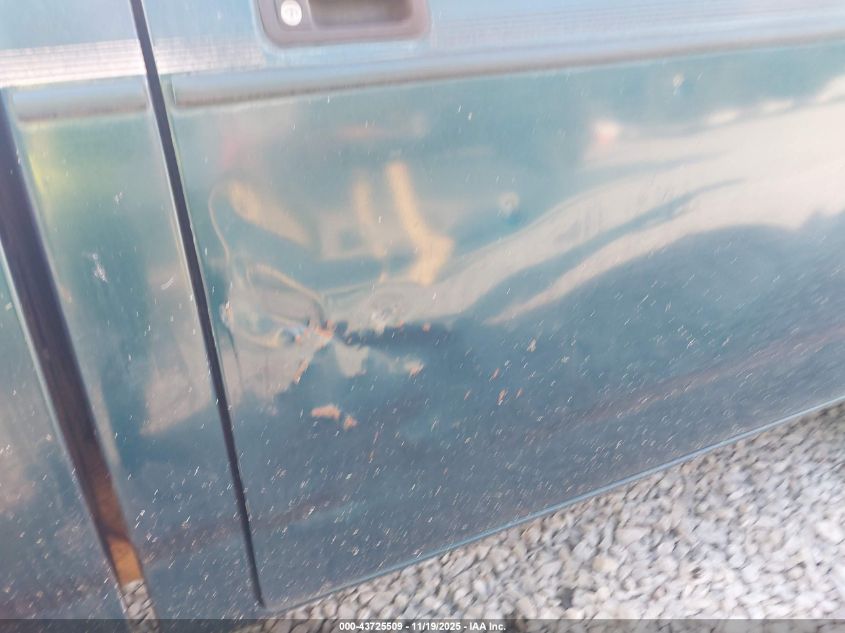 1994 Dodge Dakota VIN: 1B7FL26X7RW118087 Lot: 43725509