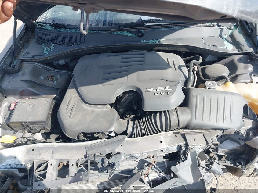 2C3CCABGXJH244759 2018 CHRYSLER 300 photo no. 10