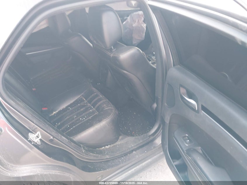 2C3CCABGXJH244759 2018 CHRYSLER 300 photo no. 8