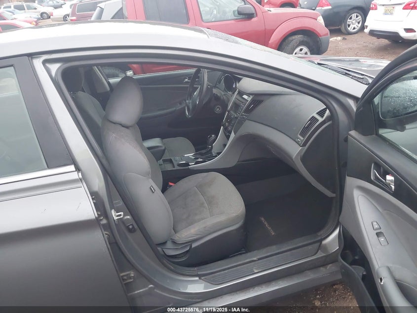 5NPEB4ACXEH870722 2014 HYUNDAI SONATA photo no. 5