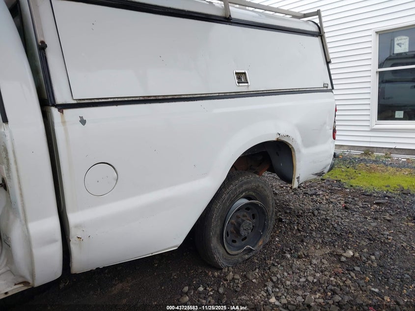 2003 Ford F-250 Xl/Xlt VIN: 1FTNF20F33EA50693 Lot: 43725583