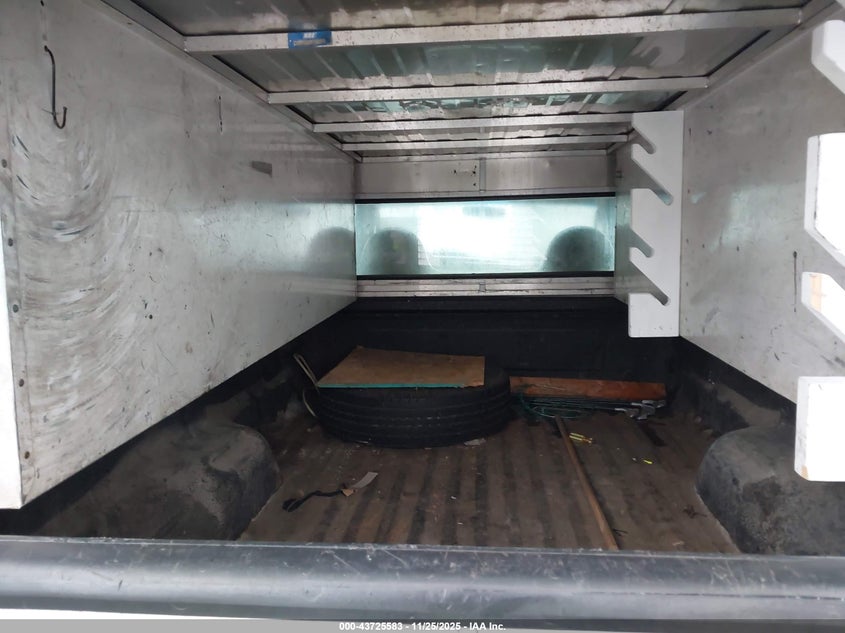 2003 Ford F-250 Xl/Xlt VIN: 1FTNF20F33EA50693 Lot: 43725583