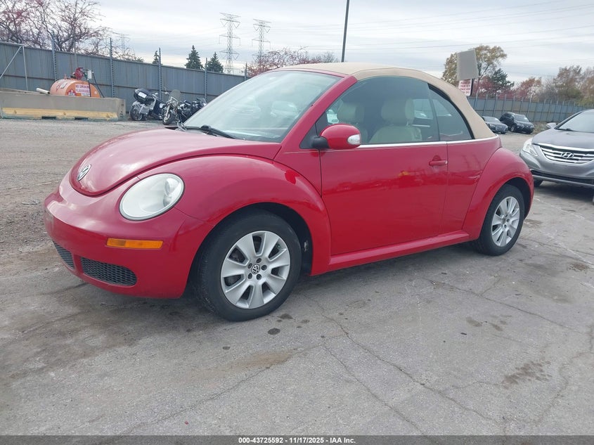 3VWRF31Y99M409438 2009 VOLKSWAGEN BEETLE photo no. 2