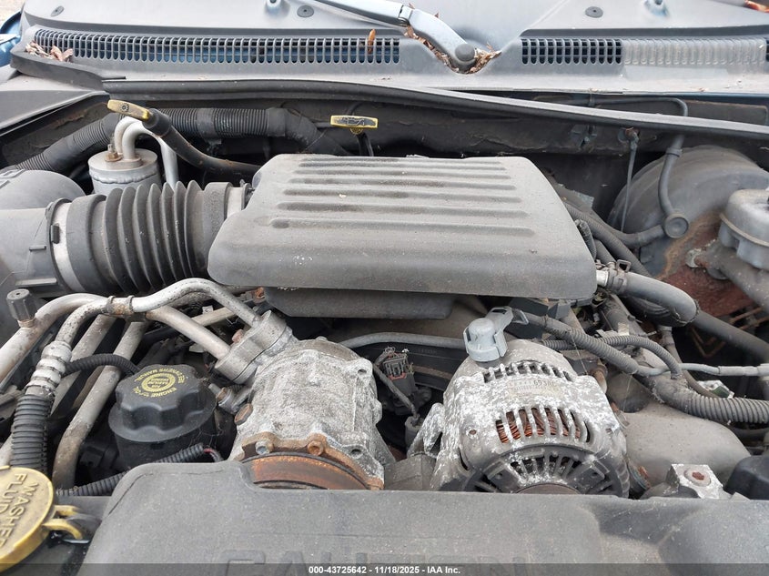 2002 Dodge Dakota Sport VIN: 1B7HG38N62S687590 Lot: 43725642