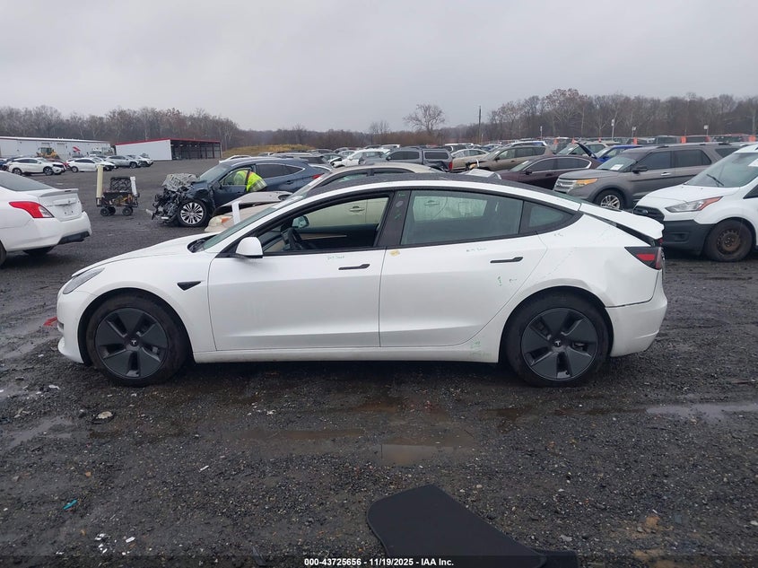 2021 Tesla Model 3 Long Range Dual Motor All-Wheel Drive VIN: 5YJ3E1EB8MF032863 Lot: 43725656