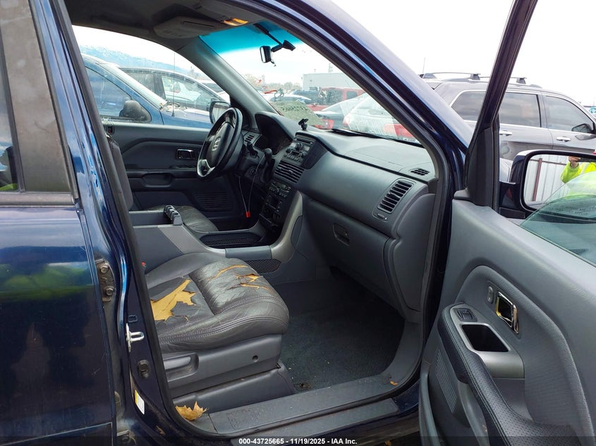 2HKYF18594H529513 2004 HONDA PILOT photo no. 5