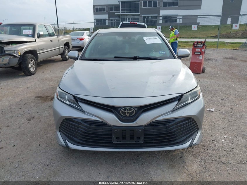4T1B11HK3KU842498 2019 TOYOTA CAMRY photo no. 11