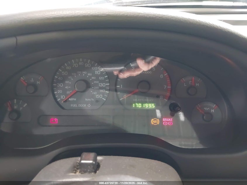 2002 Ford Mustang Gt VIN: 1FAFP42X62F240196 Lot: 43725720