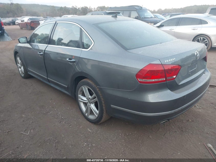 1VWBN7A35DC146164 2013 VOLKSWAGEN PASSAT photo no. 3