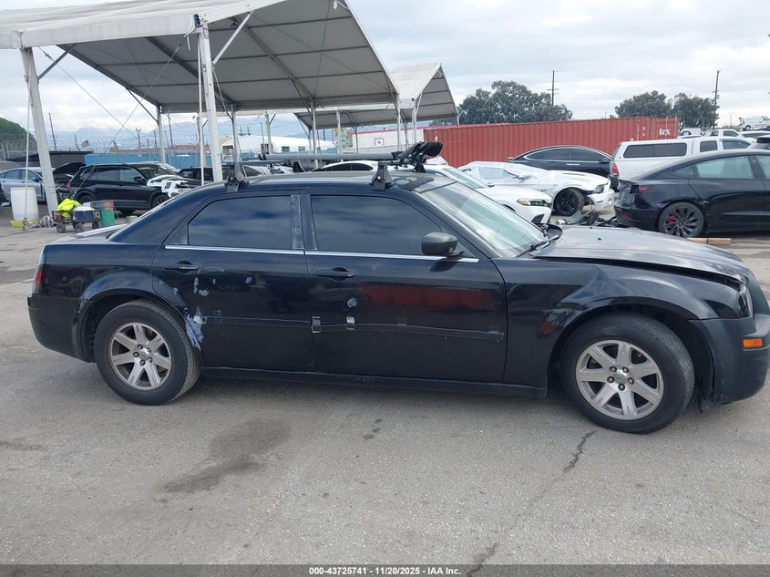 2006 Chrysler 300 VIN: 2C3KA43R96H505938 Lot: 43725741