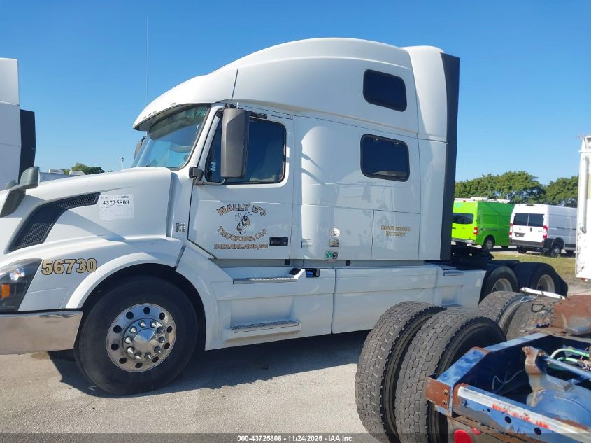 2018 Volvo Vnl VIN: 4V4NC9EH3JN888252 Lot: 43725808