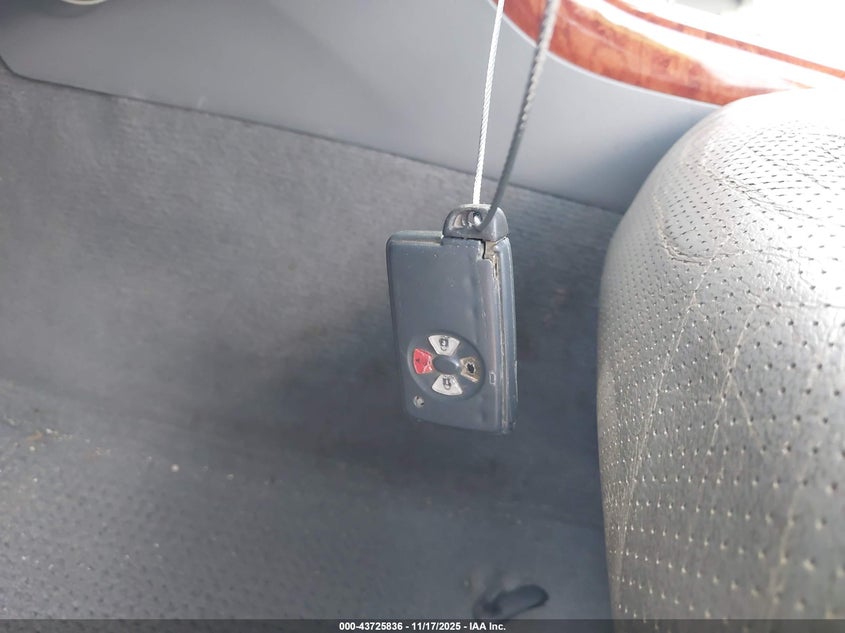 2005 Toyota Avalon Limited VIN: 4T1BK36B55U060834 Lot: 43725836