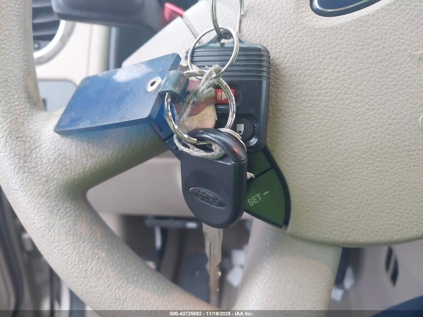 2006 Ford Freestyle Se VIN: 1FMZK011X6GA26884 Lot: 43725892