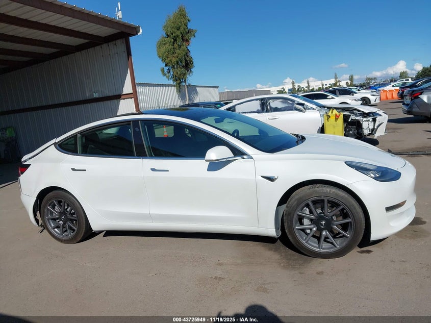 2020 Tesla Model 3 Long Range Dual Motor All-Wheel Drive VIN: 5YJ3E1EB7LF637536 Lot: 43725949