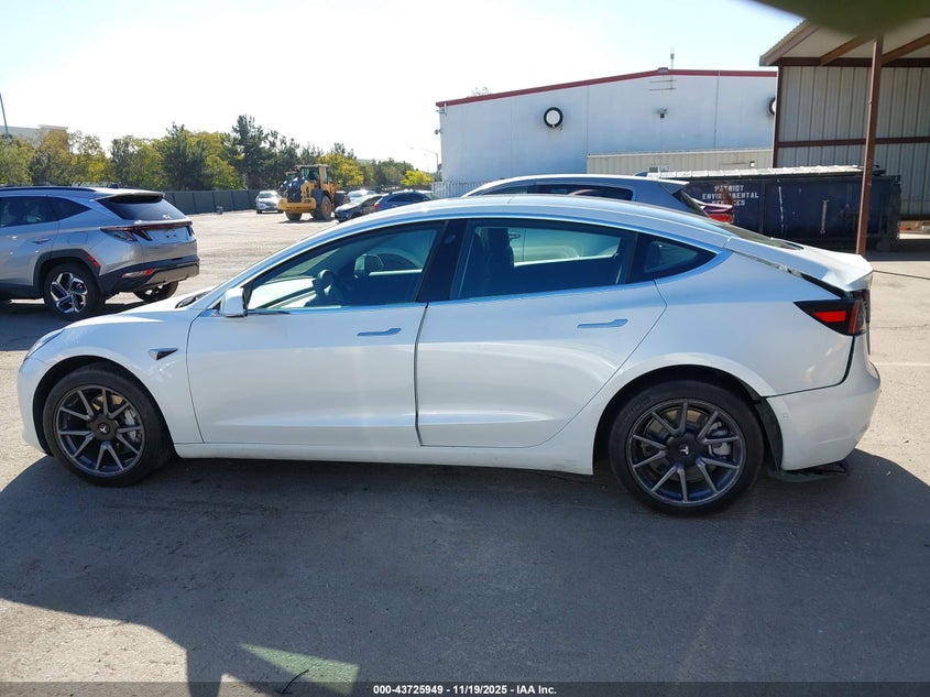 2020 Tesla Model 3 Long Range Dual Motor All-Wheel Drive VIN: 5YJ3E1EB7LF637536 Lot: 43725949