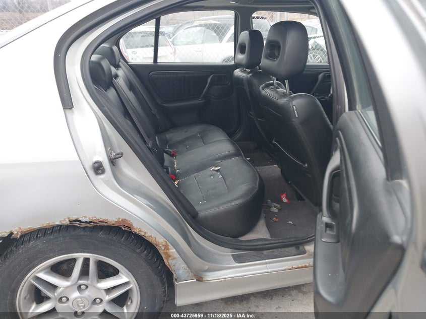 2000 Infiniti G20 Luxury/Touring VIN: JNKCP11A1YT307739 Lot: 43725959