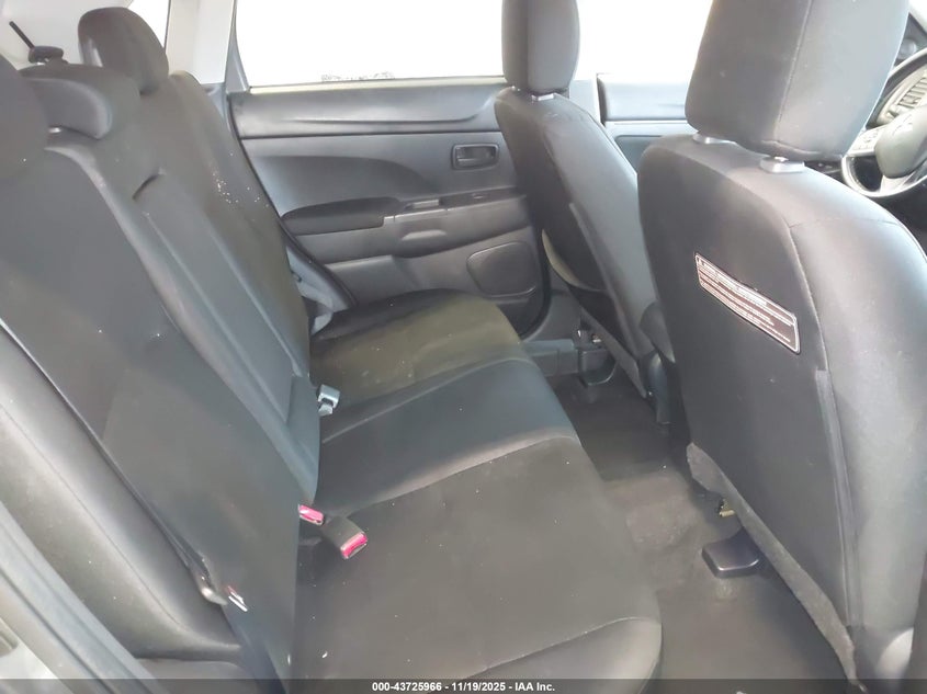 2015 Mitsubishi Outlander Sport Es VIN: 4A4AR3AU7FE010803 Lot: 43725966