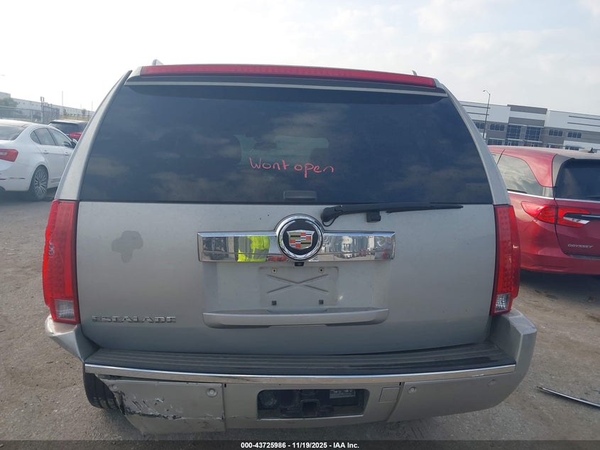 2007 Cadillac Escalade Standard VIN: 1GYFK63857R290521 Lot: 43725986