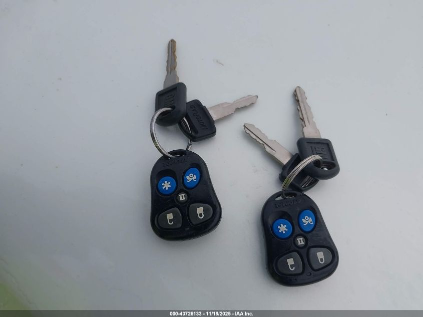 1995 Chevrolet Suburban K1500 VIN: 1GNFK16K3SJ352576 Lot: 43726133