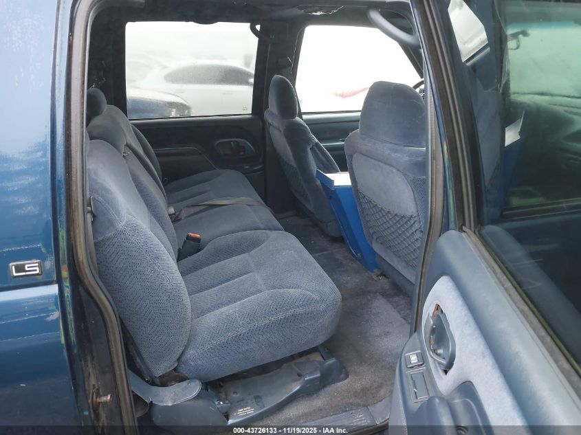 1995 Chevrolet Suburban K1500 VIN: 1GNFK16K3SJ352576 Lot: 43726133