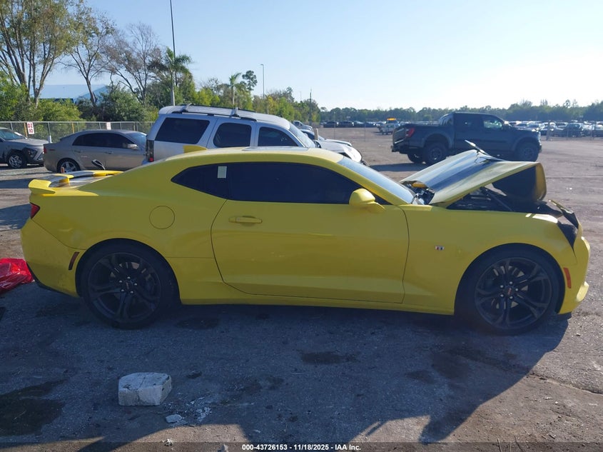 2018 Chevrolet Camaro 2Ss VIN: 1G1FG1R7XJ0112858 Lot: 43726153
