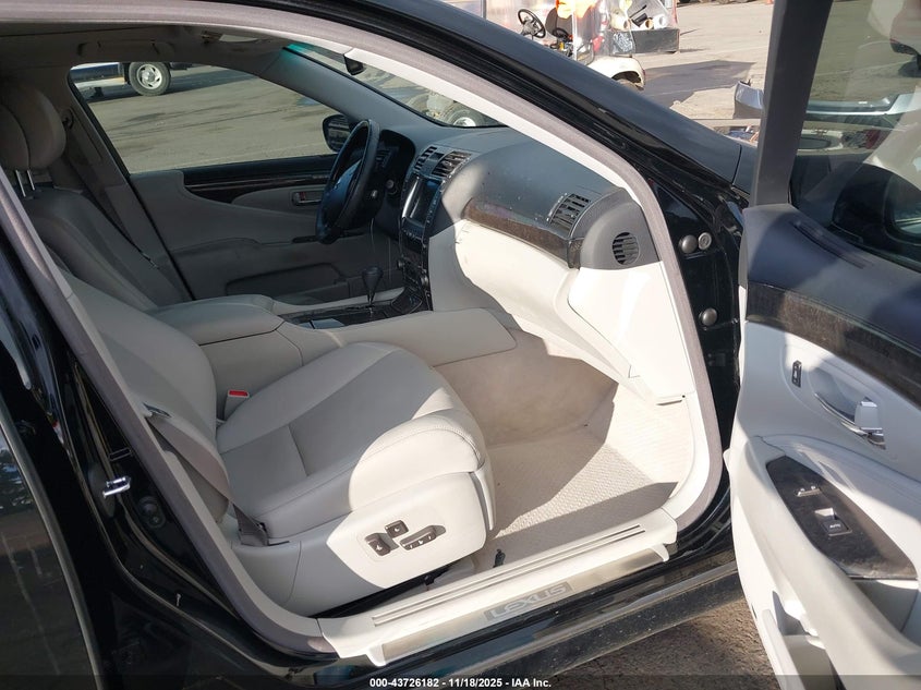 JTHBL46F885057806 2008 LEXUS LS photo no. 5