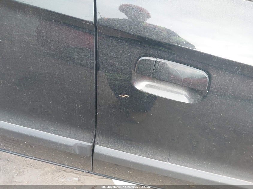 2010 Kia Soul + VIN: KNDJT2A28A7060821 Lot: 43726218