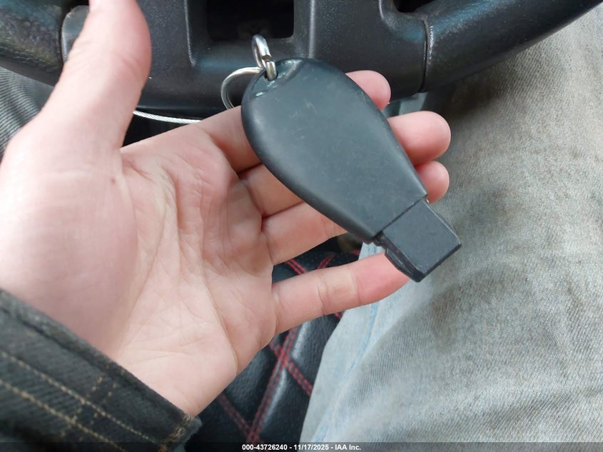 2011 Ram Ram 1500 St VIN: 1D7RV1GT1BS607262 Lot: 43726240