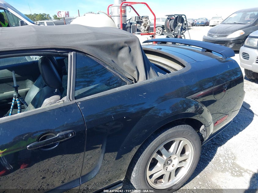 2006 Ford Mustang Gt VIN: 1ZVFT85HX65256914 Lot: 43726242