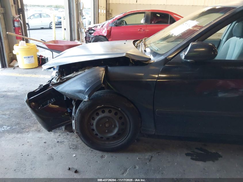 2004 Hyundai Elantra Gls/Gt VIN: KMHDN46D94U782779 Lot: 43726284