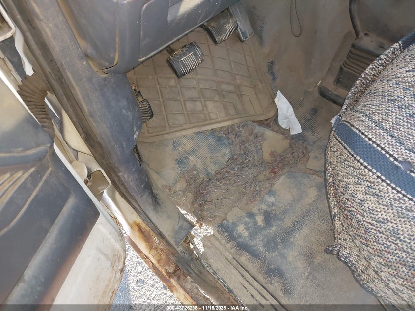 1993 Ford F250 VIN: 1FTHF26H7PLA24007 Lot: 43726298