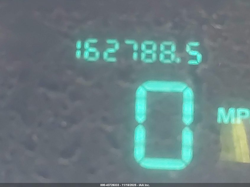 1991 Lincoln Town Car Signature VIN: 1LNCM82W4MY644640 Lot: 43726333